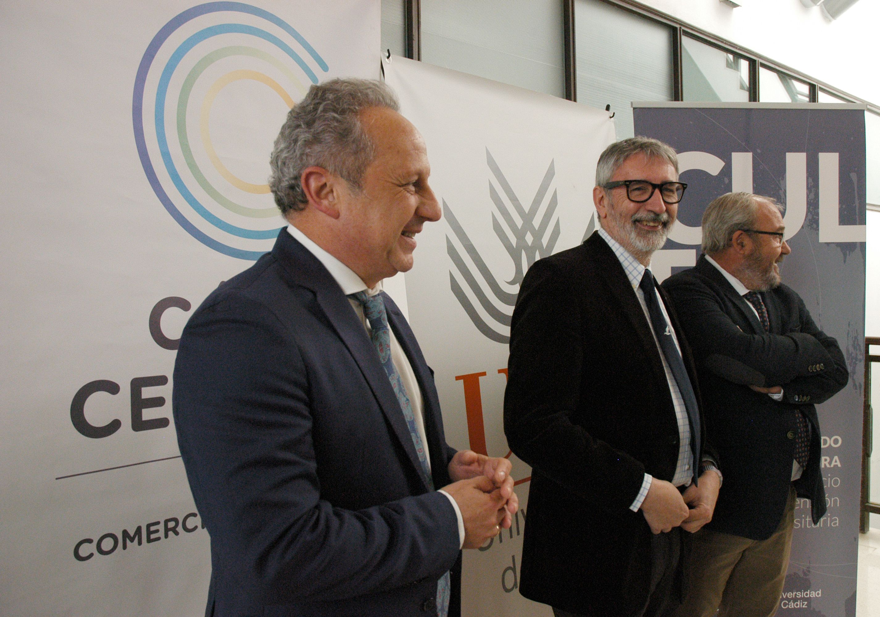 El rector de la UCA y el presidente del CCCA. 