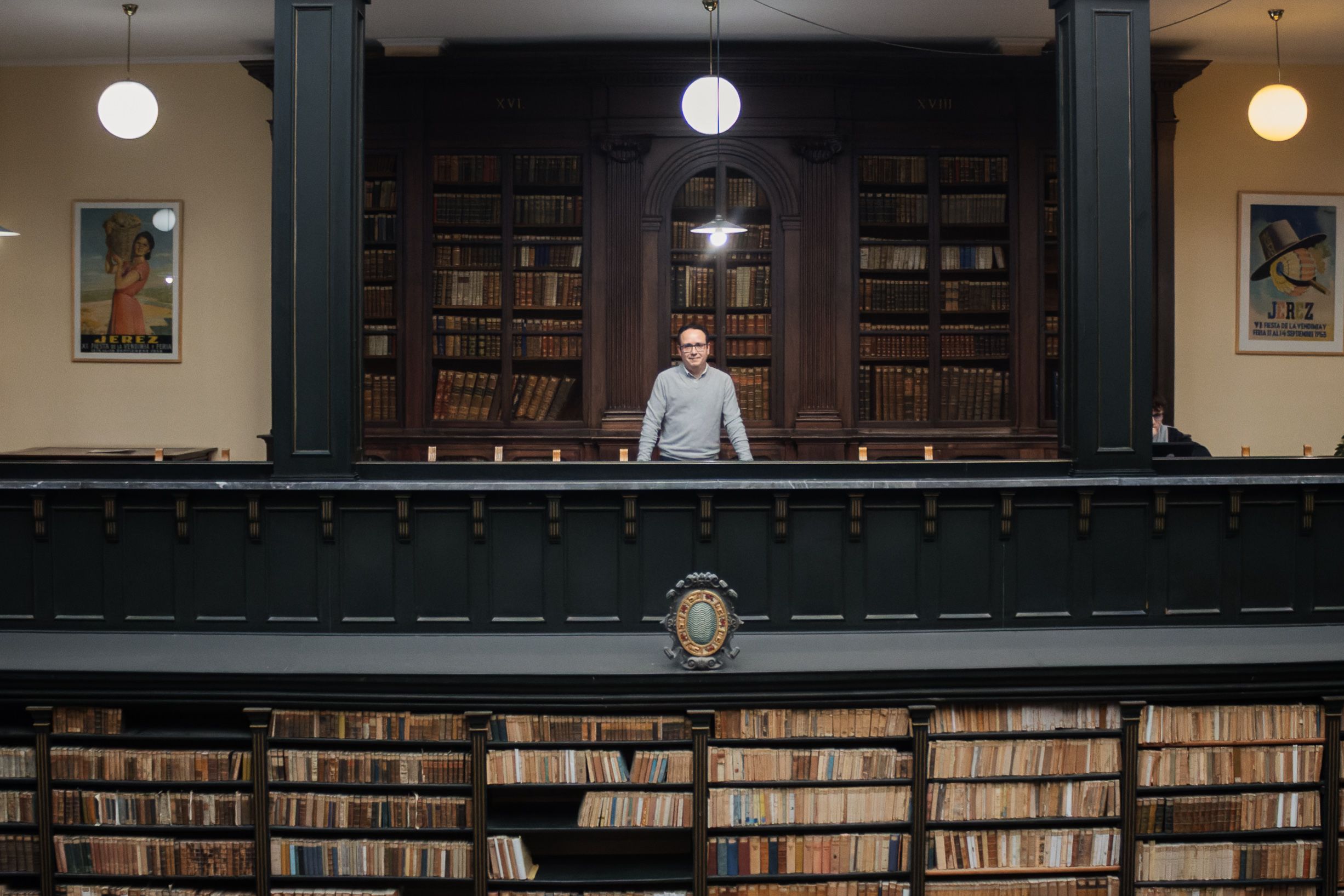 En el interior de la biblioteca que ahora cumple 150 años.     CANDELA NÚÑEZ