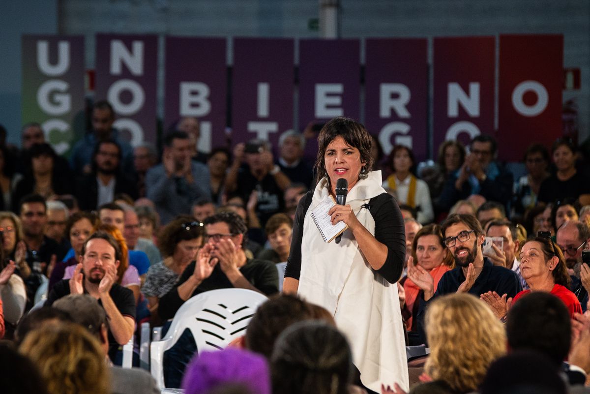 Teresa Rodríguez, en un momento de un mitin en Jerez. FOTO: MANU GARCÍA