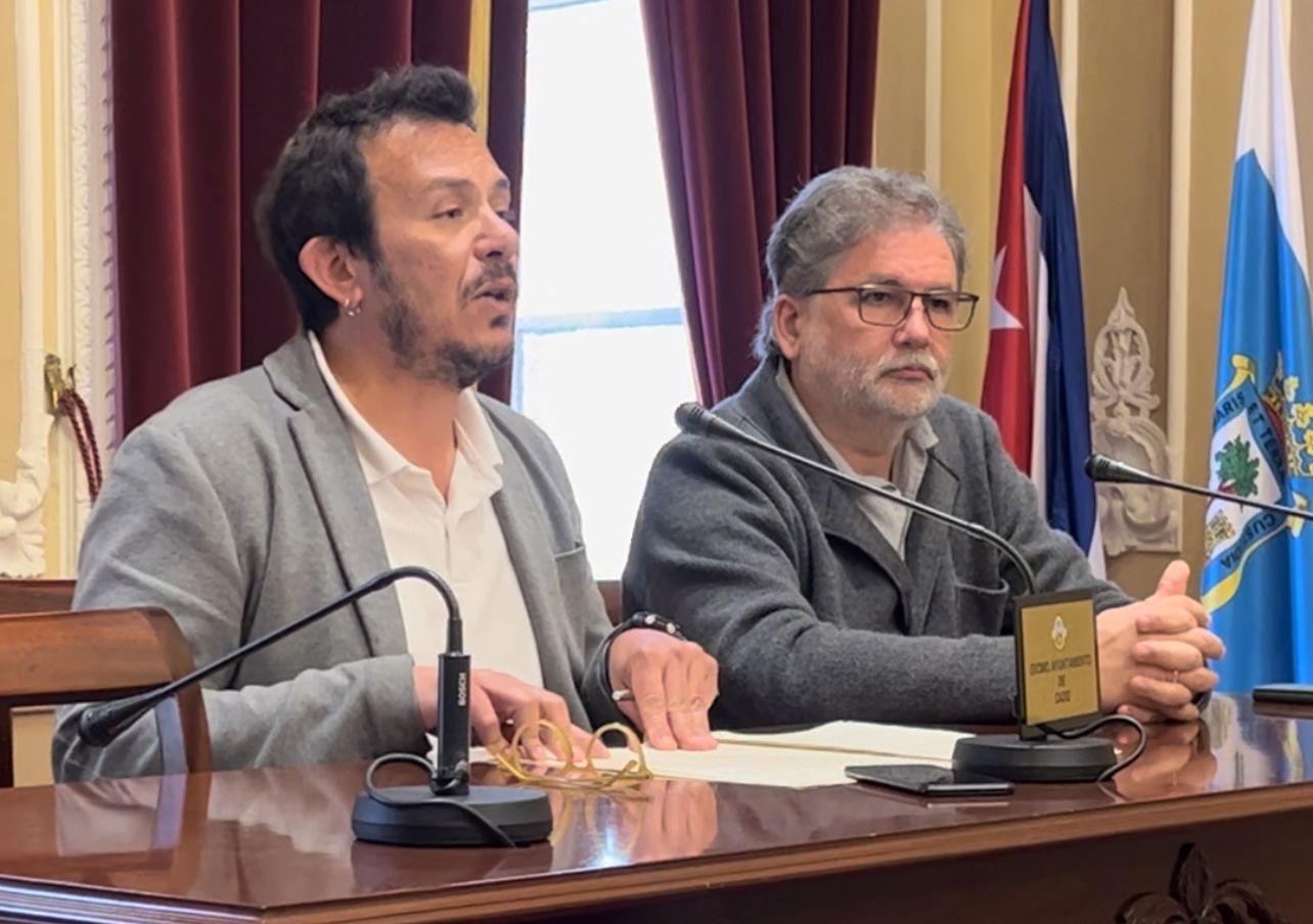 José María González explicando el acuerdo alcanzado con los sindicatos. 