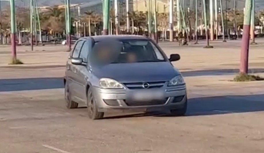 Niño de 9 años conduciendo en Málaga.  POLICÍA LOCAL DE MÁLAGA