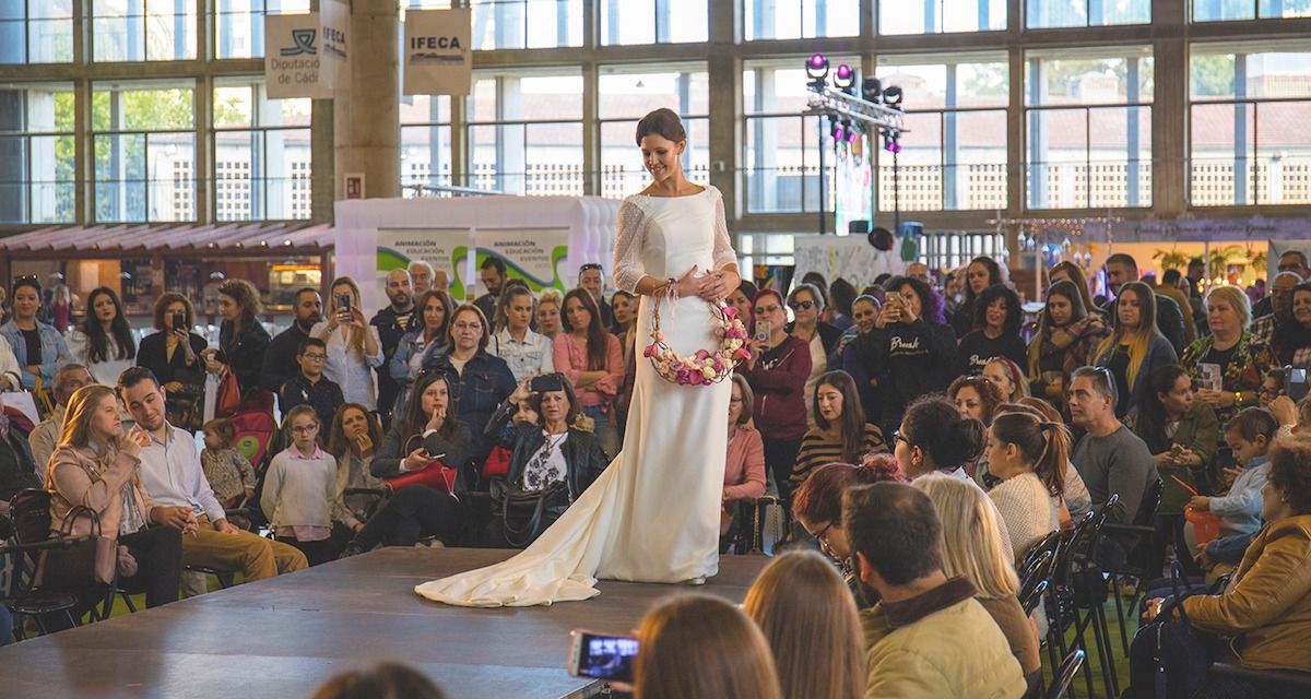 Una novia, en un desfile de una edición pasada de Bodasur. Una novia, en un desfile de una edición pasada de Bodasur.
