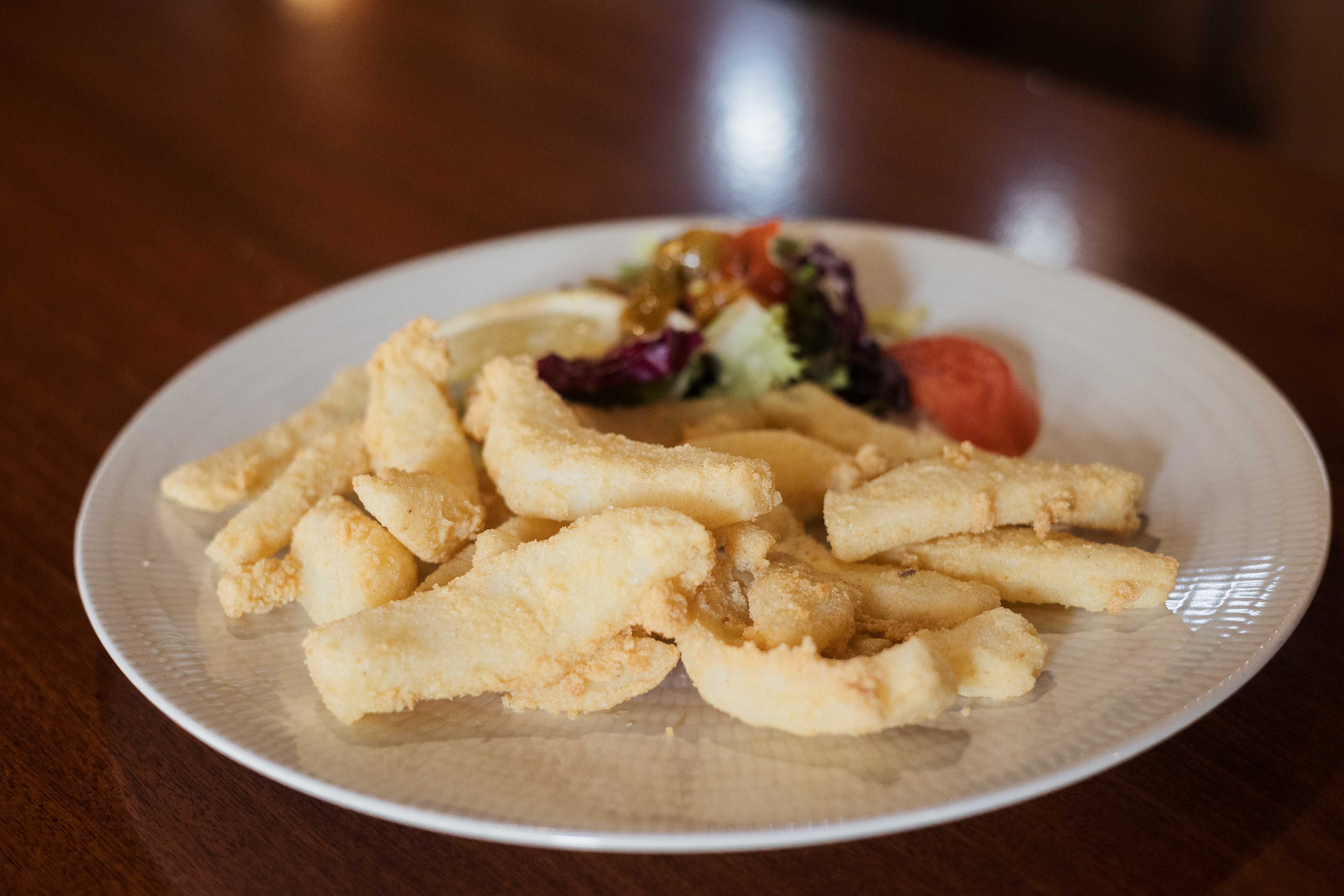 Plato de chocos en El Patio de Benítez.
