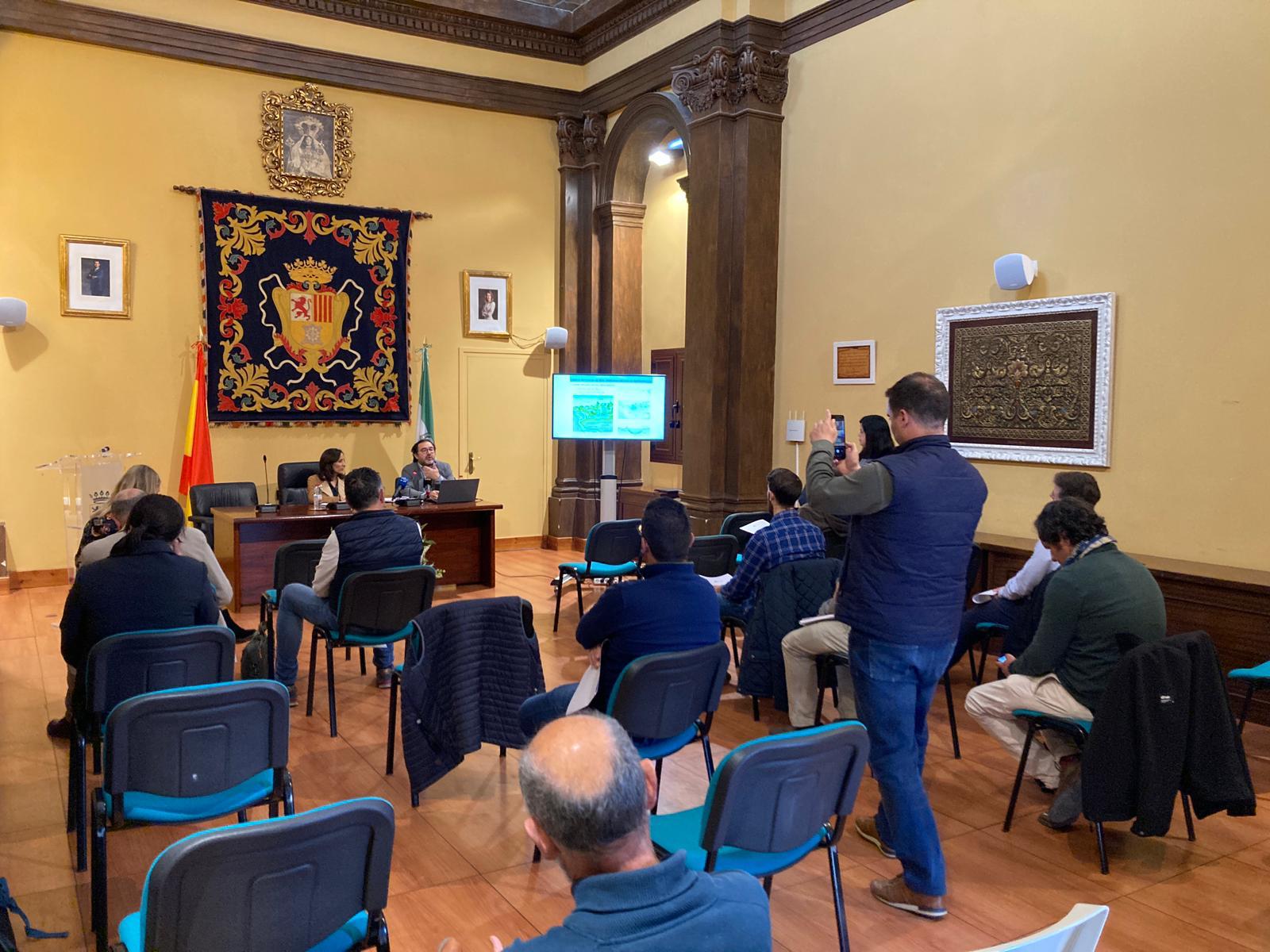 Estos son los 14 tramos urbanos de actuación urgente contra inundaciones en ríos de Cádiz. Un instante de la presentación del diagnóstico del plan fluvial de la Diputación.