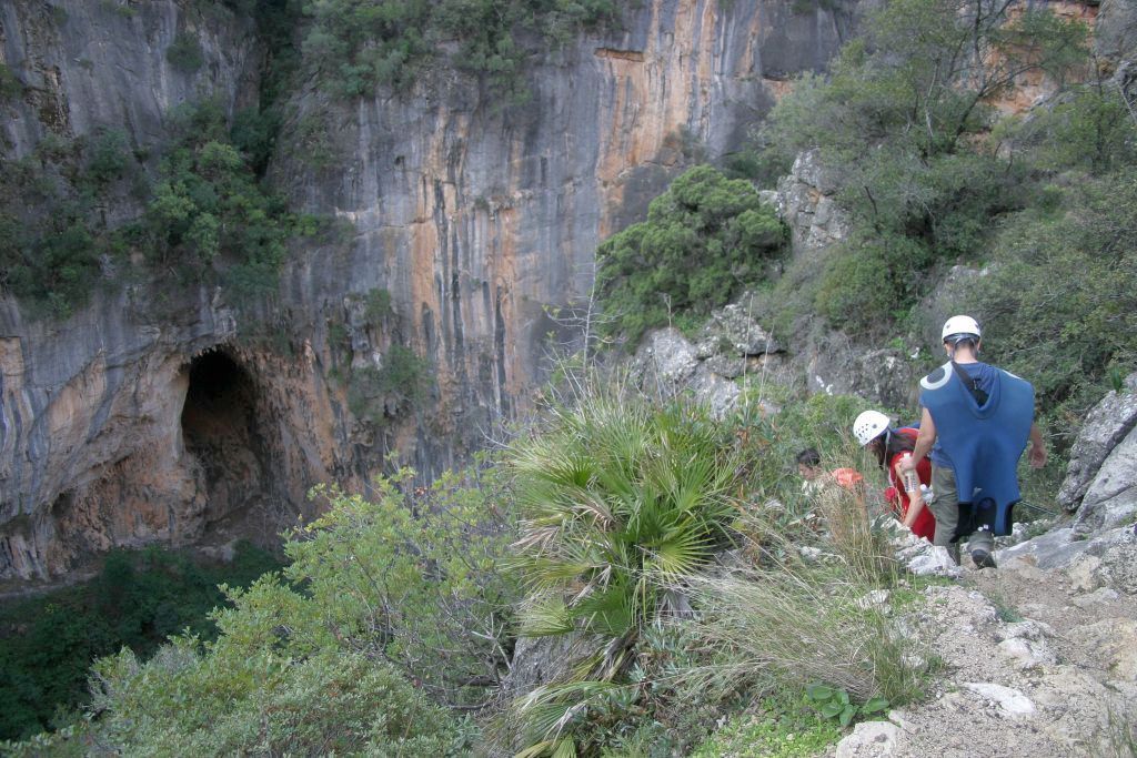 Senderismo en el barranco de la Garganta Verde en Zahara. Senderismo en el barranco de la Garganta Verde en Zahara.
