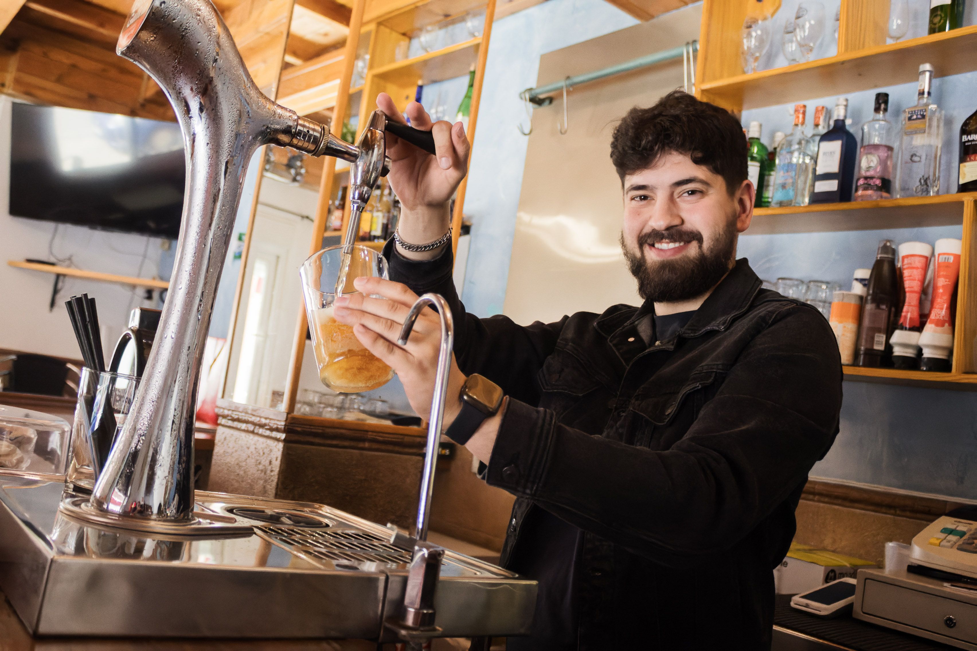 Antonio José Pinto, dueño del bar El Rinconcito en Jerez.