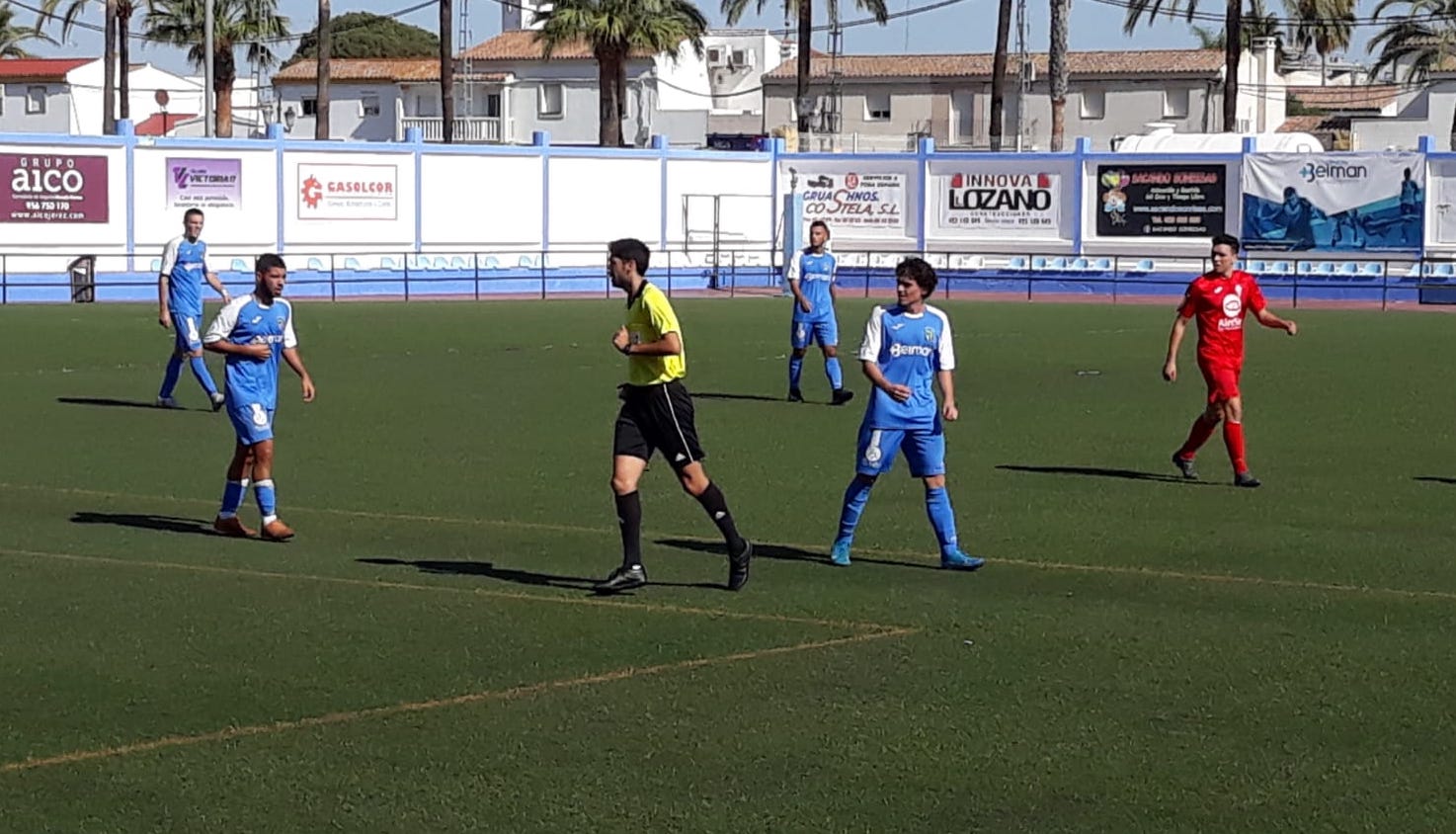 Jugadores del CD Guadalcacín, en un partido reciente. 