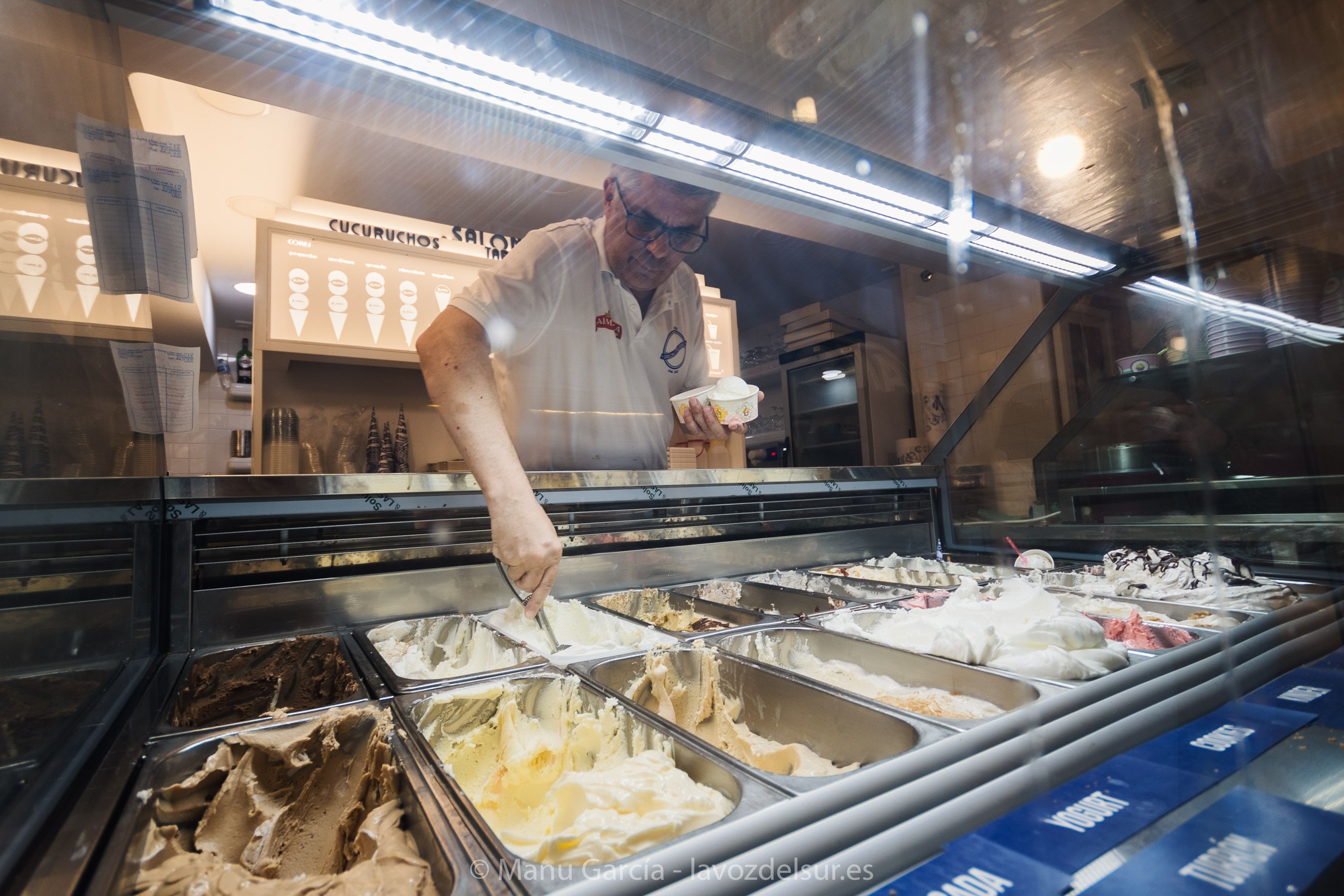 Una heladería en Cádiz, en una imagen reciente, abierta ya con el buen tiempo.