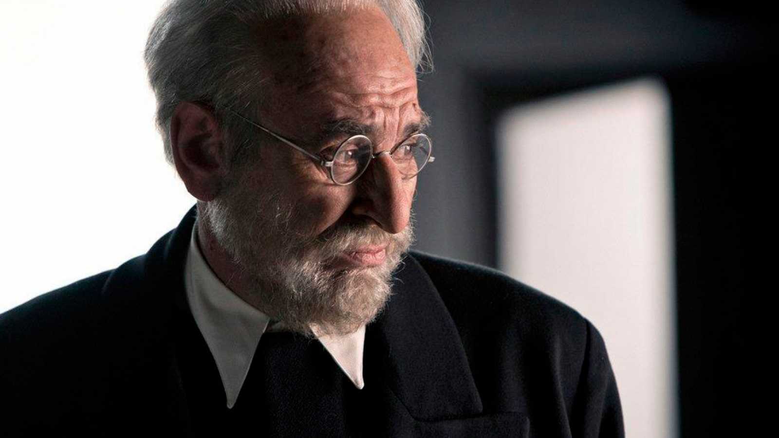 Karra Elejalde es Unamuno en 'Mientras dure la guerra'.