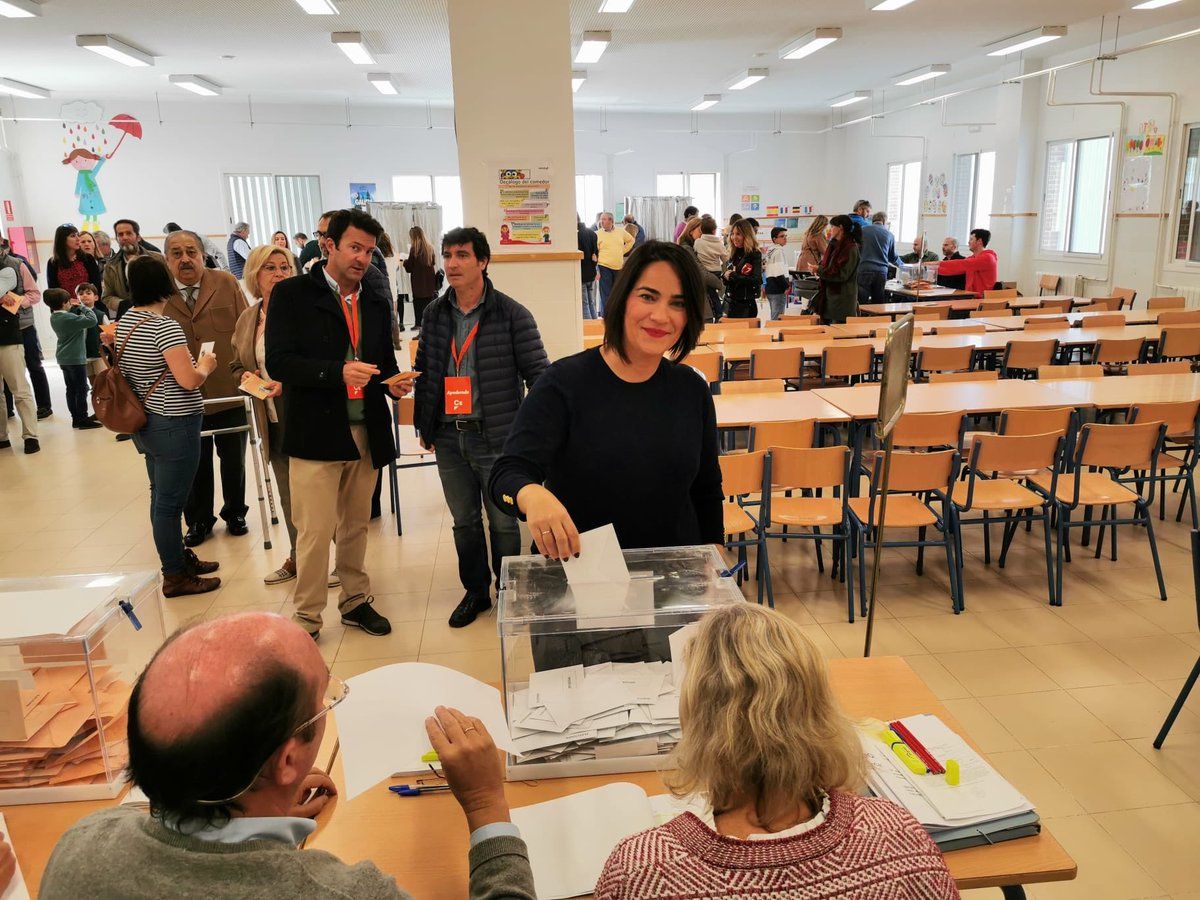 La jerezana María del Carmen Martínez, única diputada de Cs por Cádiz, votando este 10N. 