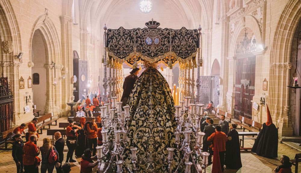 Orden de Paso Filtrado para la Magna Mariana del 12 de Octubre en Jerez de la Frontera Orden de Paso Filtrado para la Magna Mariana del 12 de Octubre en Jerez de la Frontera