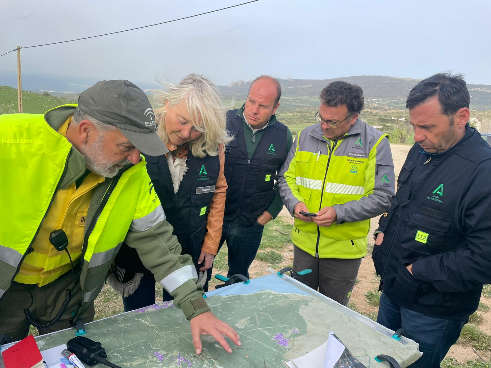 Mercedes Colombo se ha desplazado al puesto de mando para seguir la evolución del incendio. Mercedes Colombo se ha desplazado al puesto de mando para seguir la evolución del incendio.