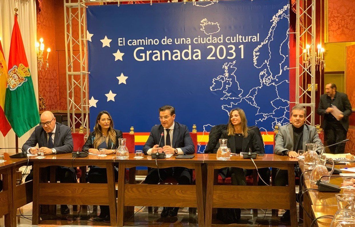 El alcalde de Granada, Luis Salvador, durante la comisión que impulsa la candidatura para ser Capital Europea de la Cultura.