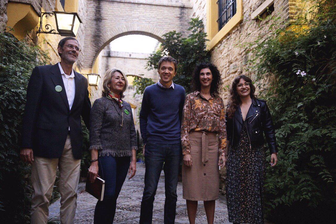 Íñigo Errejón, con candidatos de Más País-Equo de la provincia de Cádiz. Íñigo Errejón, con candidatos de Más País-Equo de la provincia de Cádiz.