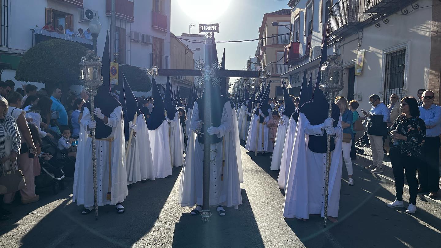 Miércoles Santo en Dos Hermanas, donde tuvo lugar la agresión al menor. 