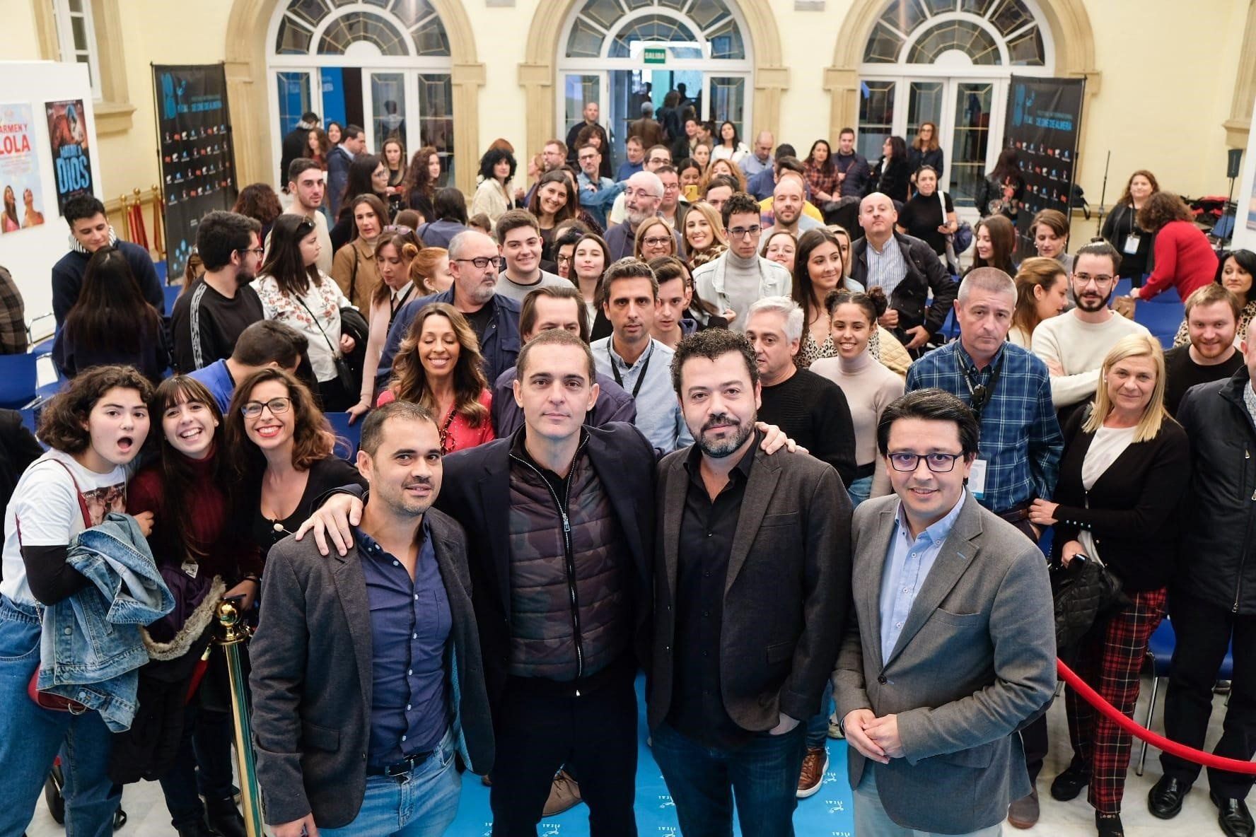 El actor Pedro Alonso y el productor Jesús Colmenar tras el encuentro con los fans en Fical.