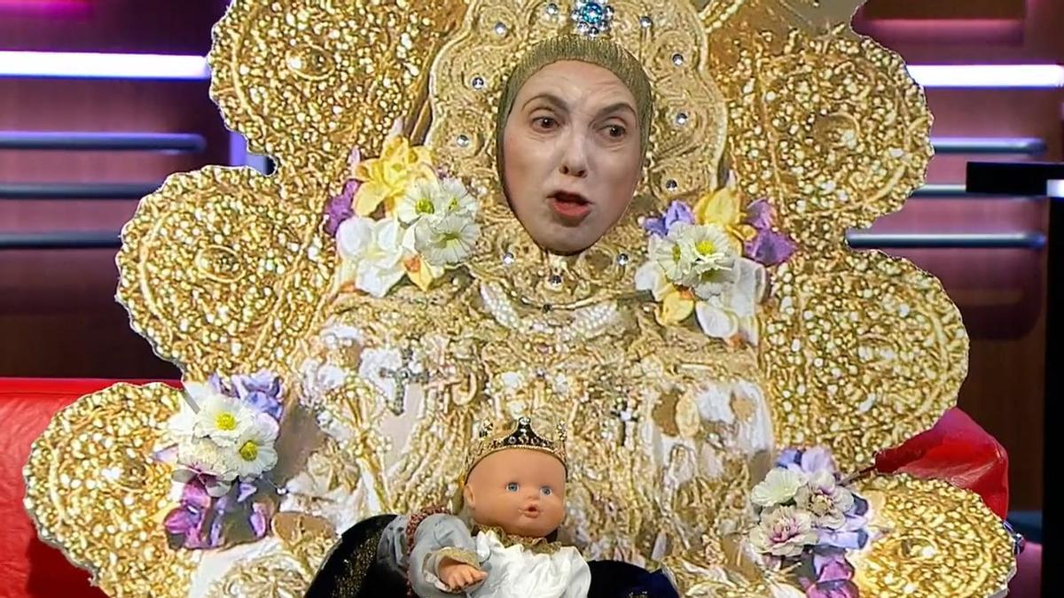 Actriz parodiando a la Virgen del Rocío en TV3.