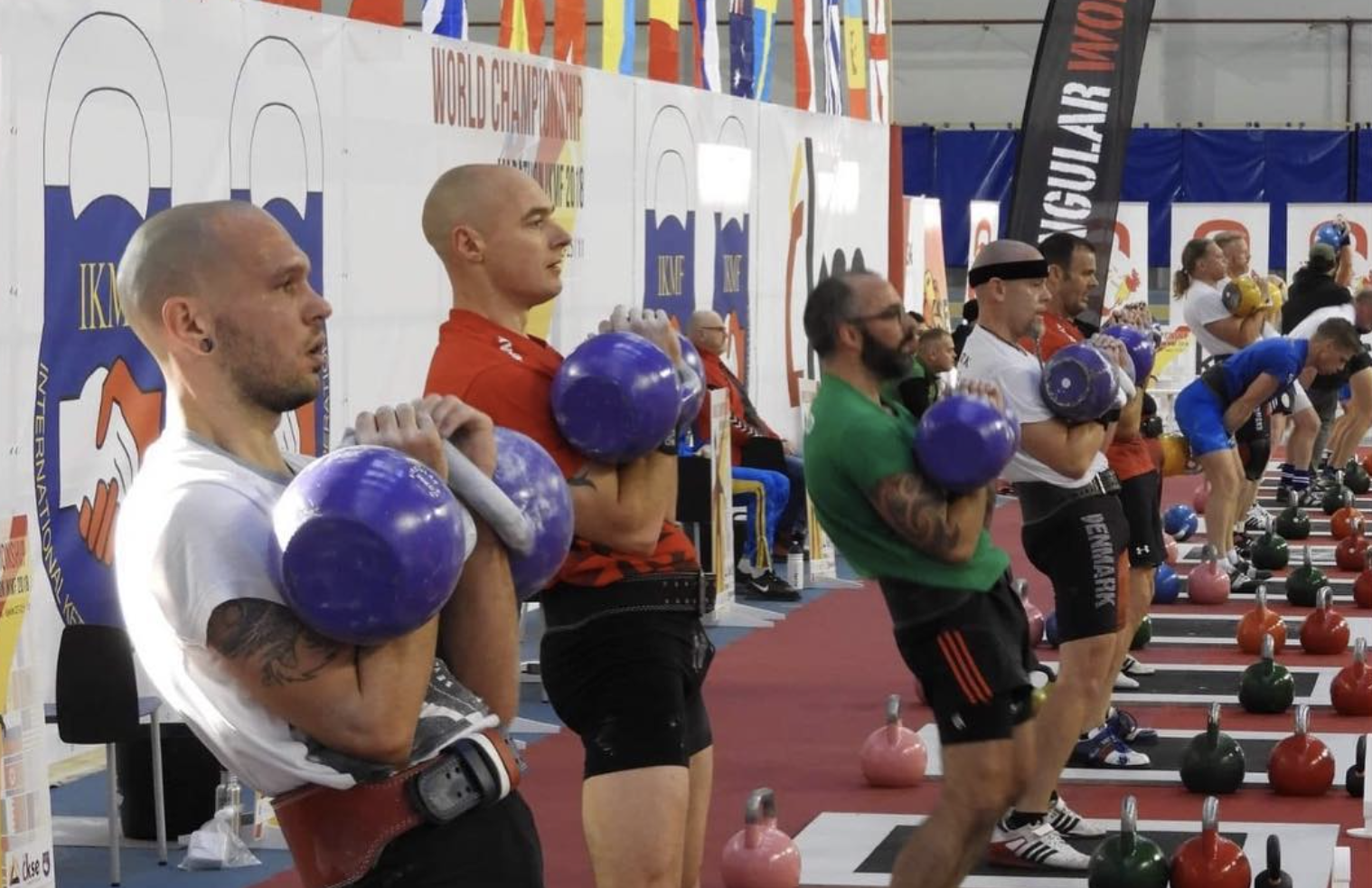 El campeonato del Mundo de 'kettlebell juggling' se celebrará en Chiclana.  KETTLEBELL SPORT ESPAÑA