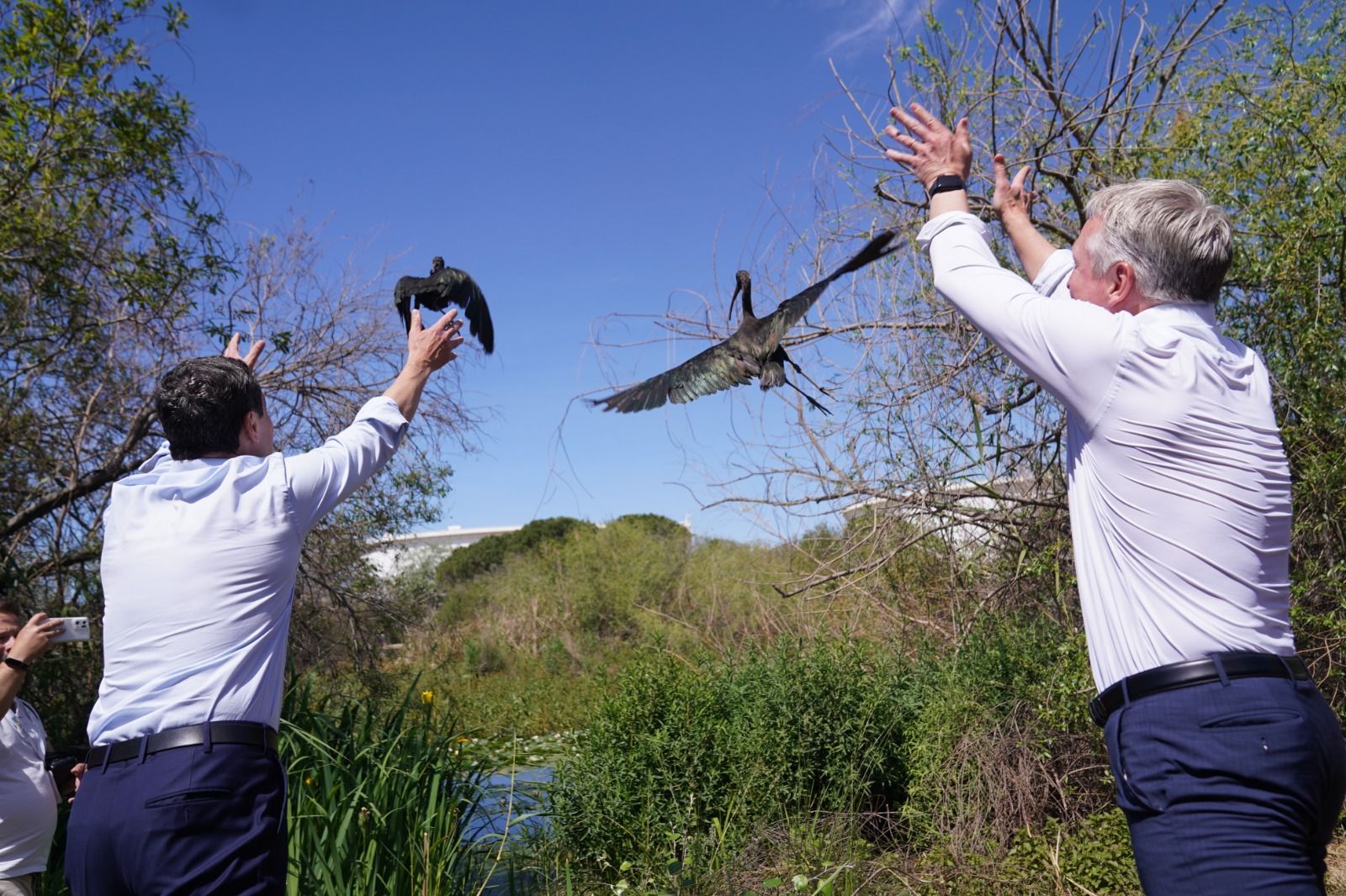 Juanma Moreno, presidente de la Junta, en un acto ambiental.