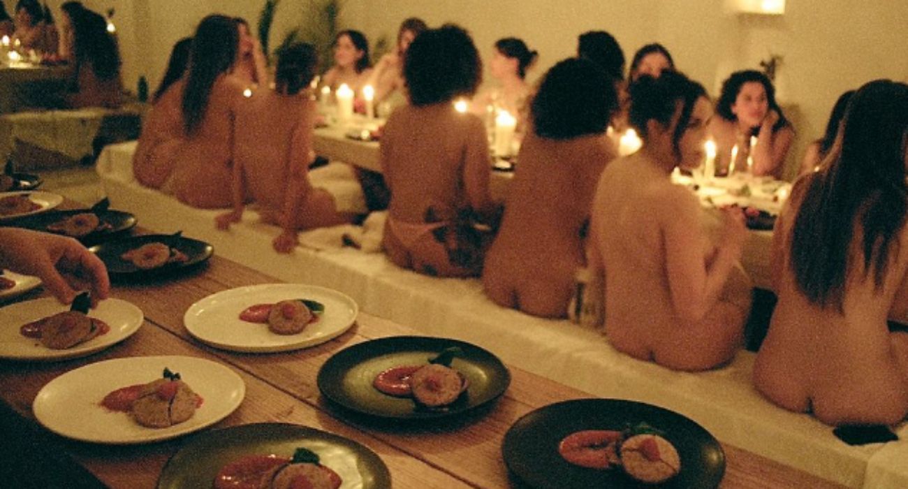 Uno de los menús de las cenas al desnudo con desconocidos.