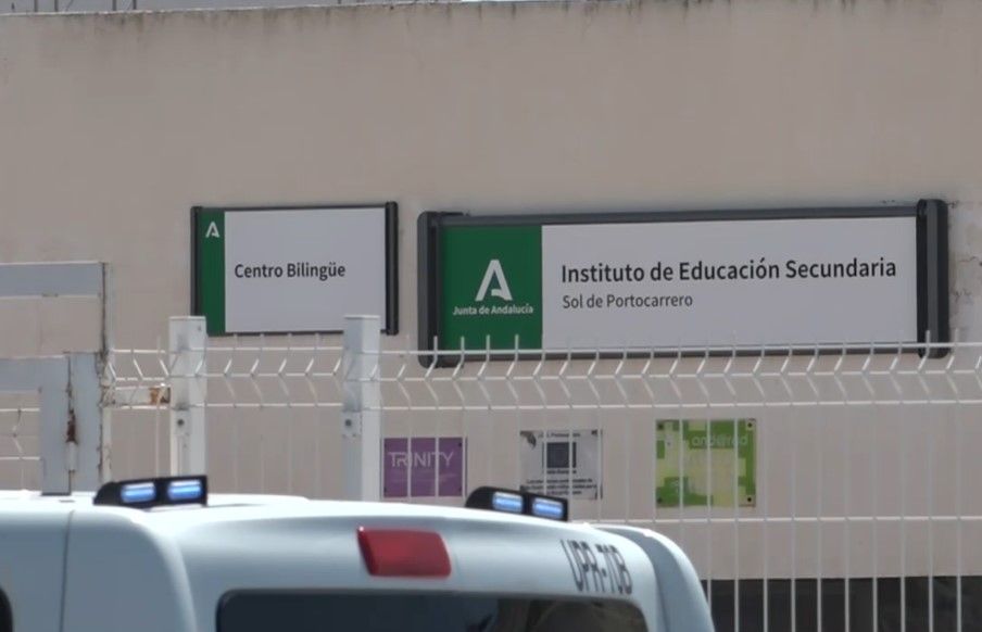 Centro en el que han apuñalado a un menor de 15 años en Almería. CANAL SUR