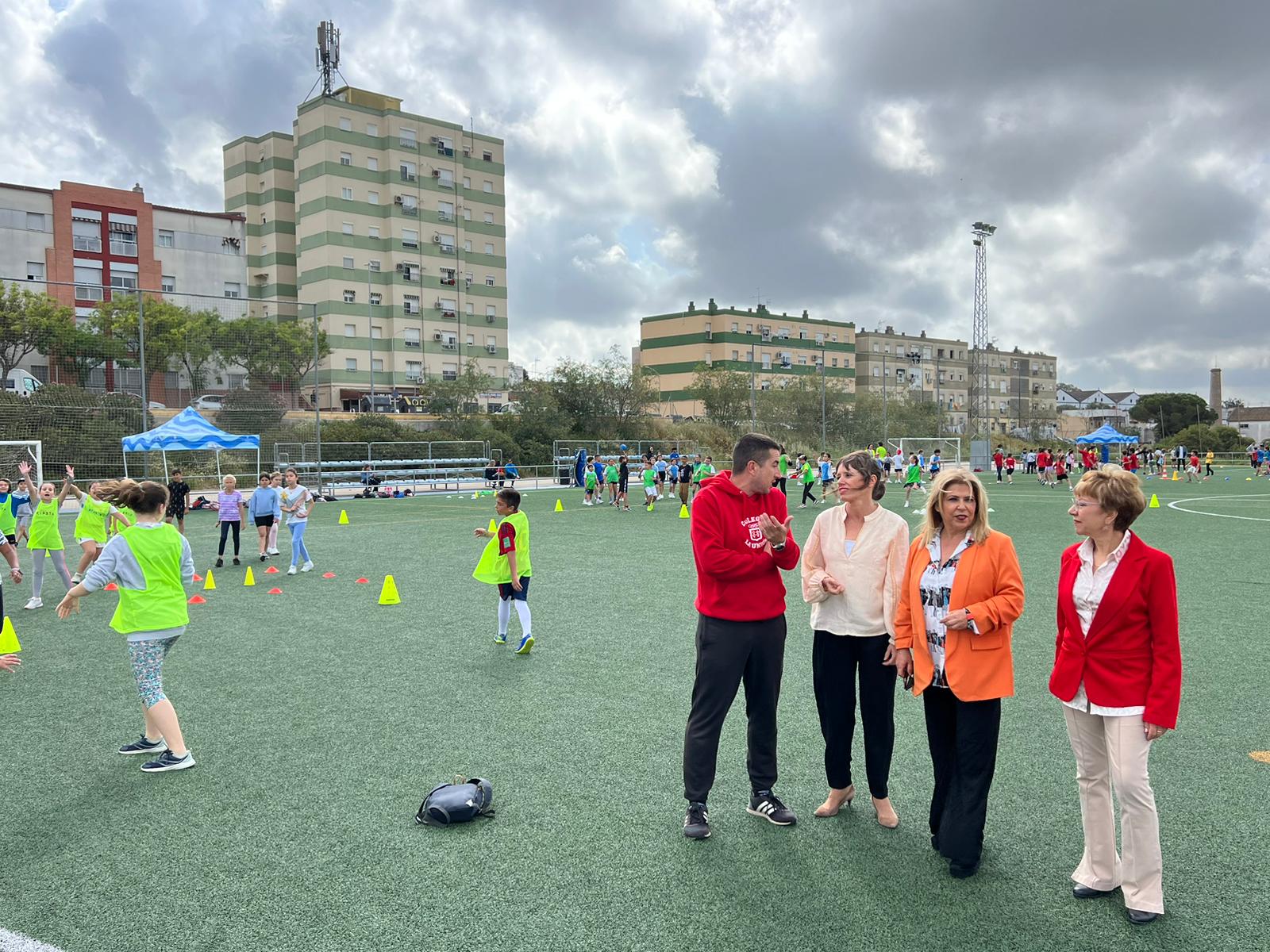 La acalles y delegadas en el Encuentro Intercentros en las instalaciones de Picadueñas.