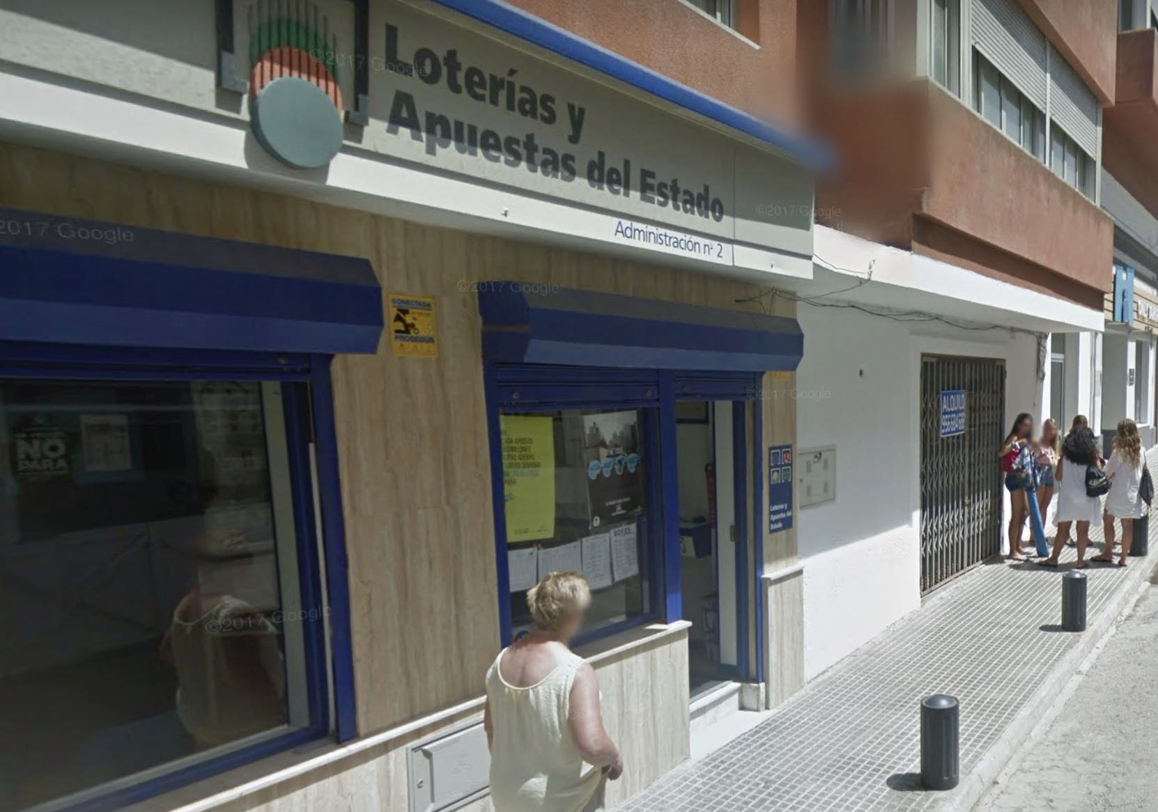 Administración de Loterías número 2 de Tarifa, en una imagen de Google Maps. Administración de Loterías número 2 de Tarifa, en una imagen de Google Maps.
