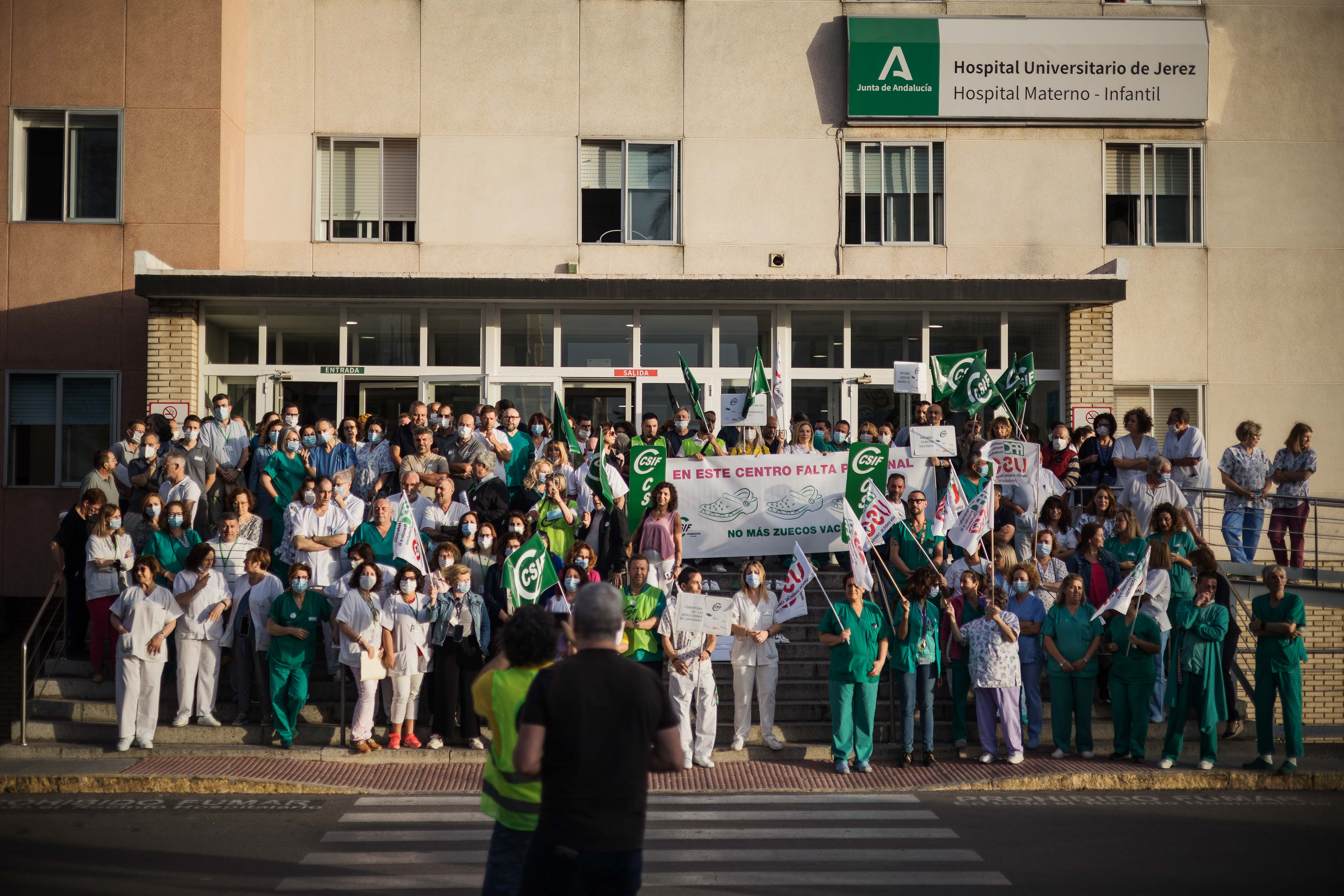 Protestas de sanitarios en el Hospital de Jerez, en una imagen de la pasada semana.