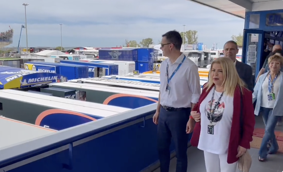 El ministro Héctor Gómez, con la alcaldesa Mamen Sánchez, en el Circuito de Jerez. El ministro Héctor Gómez, con la alcaldesa Mamen Sánchez, en el Circuito de Jerez.