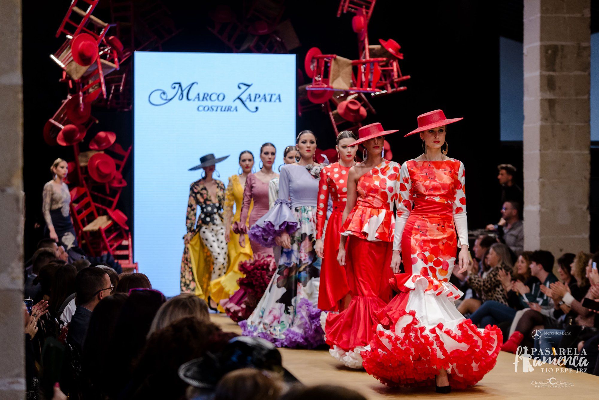 Un momento del desfile de Marco Zapat en la edición de 2019. FOTO: PASARELA FLAMENCA