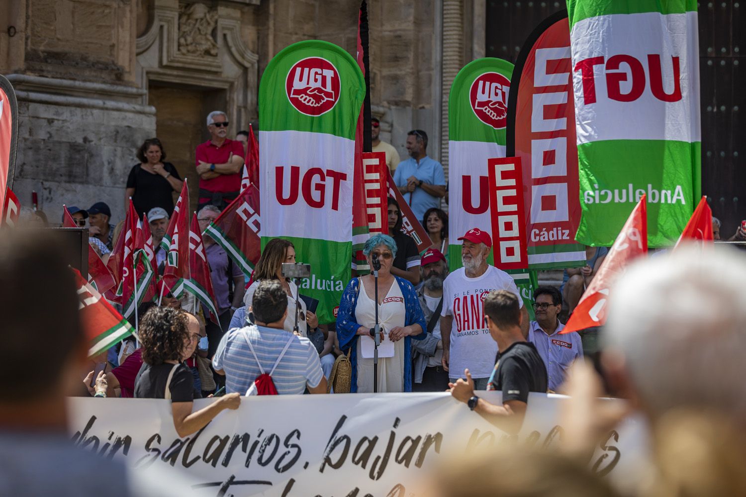 Clausura de la manifestación en la plaza de la Catedral de Cádiz GERMÁN MESA