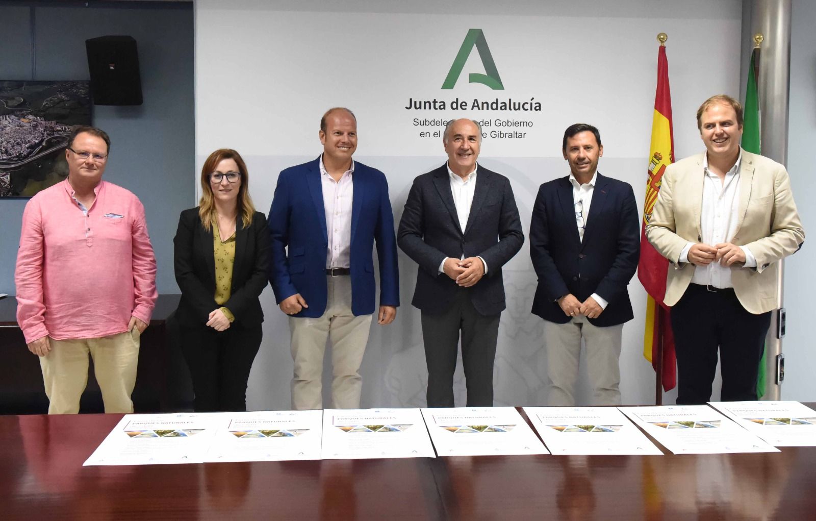 Representantes de la Consejería de Medio Ambiente y del Ayuntamiento de Algeciras en la presentación de la feria. 