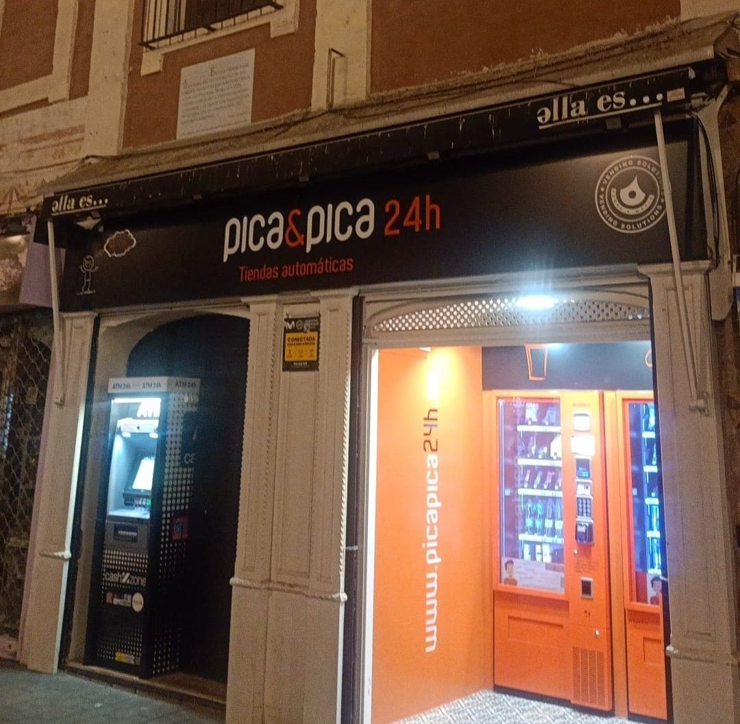 Imagen del establecimiento autoservicio en el centro de Sevilla. FOTO: ALFALFA DEGRADA