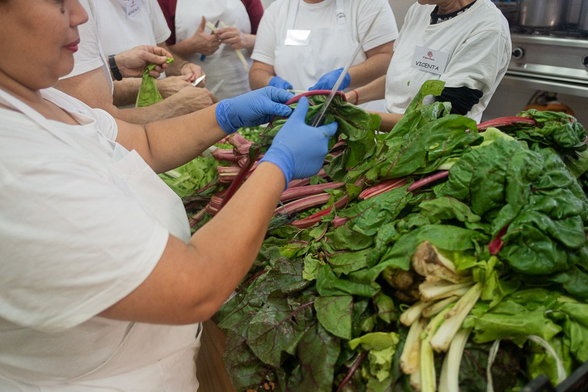 El Gobierno quiere que las tiendas vendan alimentos "feos": "No hay producto más caro que aquel que acaba en la basura". FOTO: MANU GARCÍA