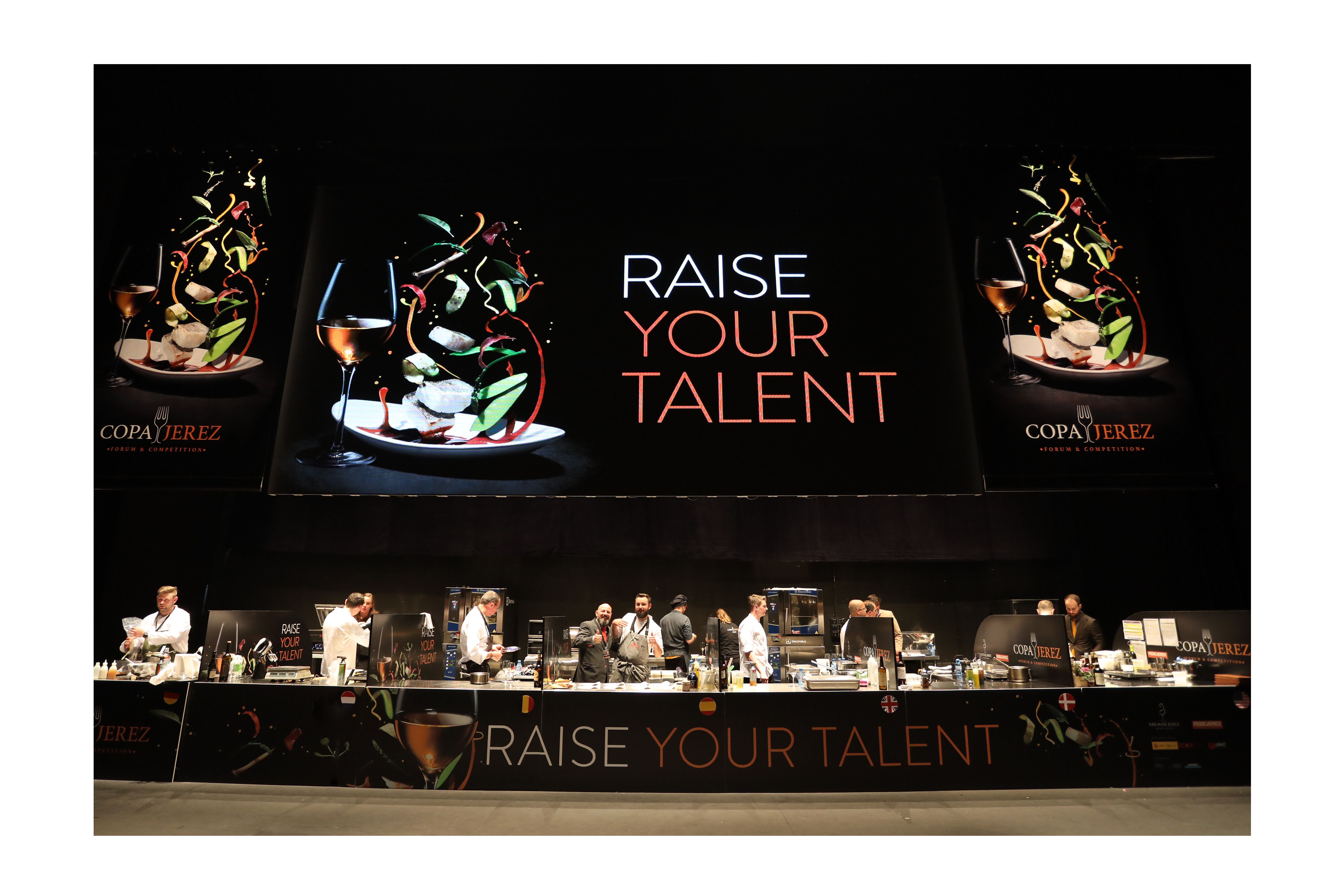 La competición Copa Jerez en el Teatro Villamarta.