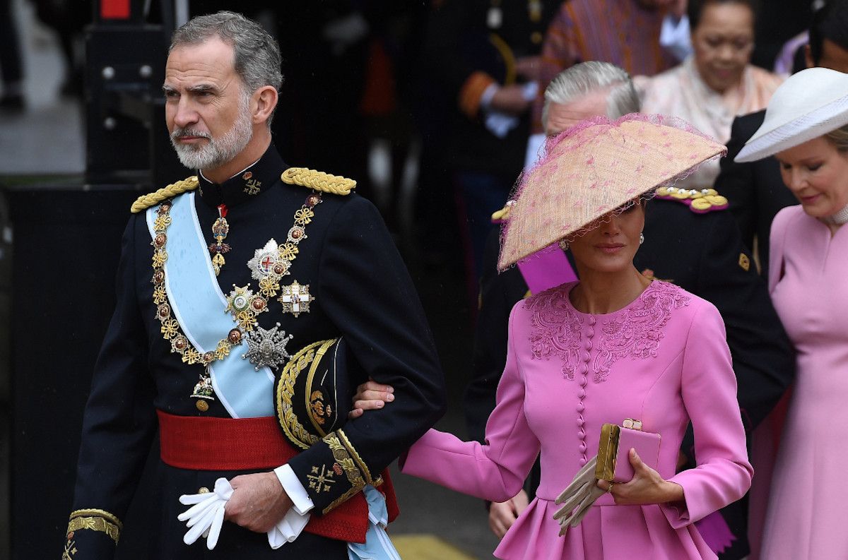 Los reyes Felipe VI y Letizia en la ceremonia de coronación de Carlos III de Inglaterra. 