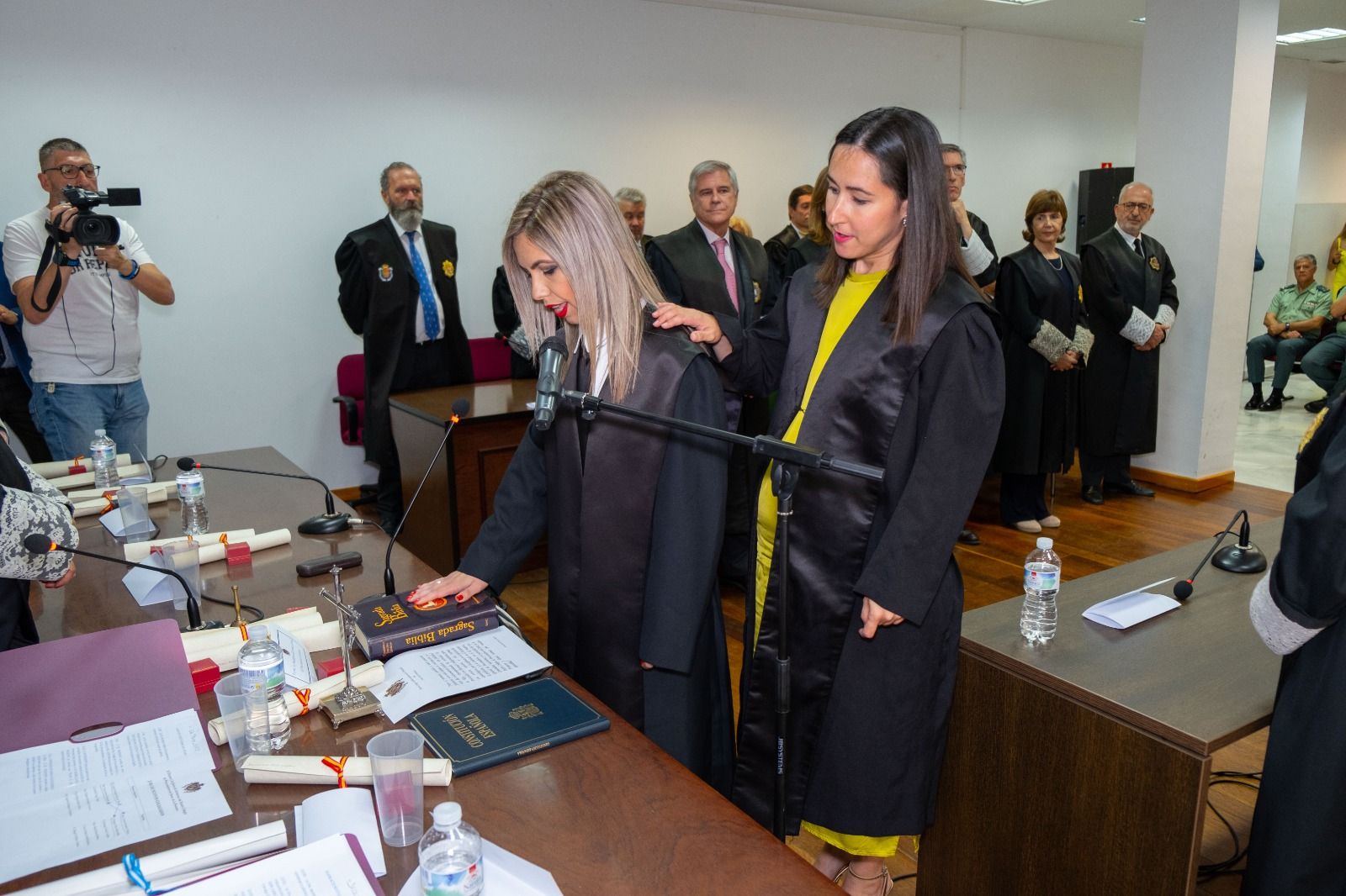 Jura de los nuevos colegiados procuradores en Jerez. 