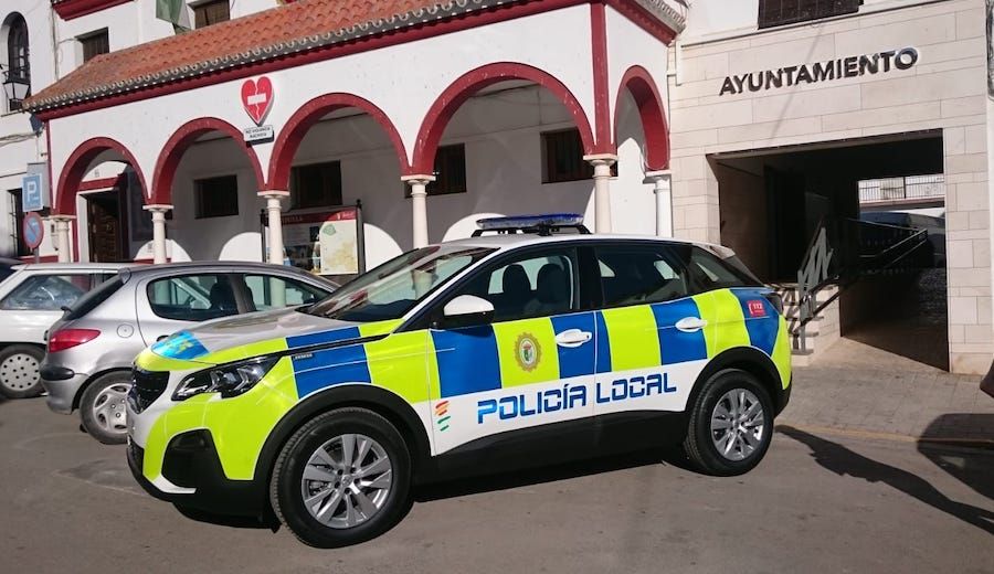 Un coche de la Policía Local de Lantejuela, en una imagen de archivo.