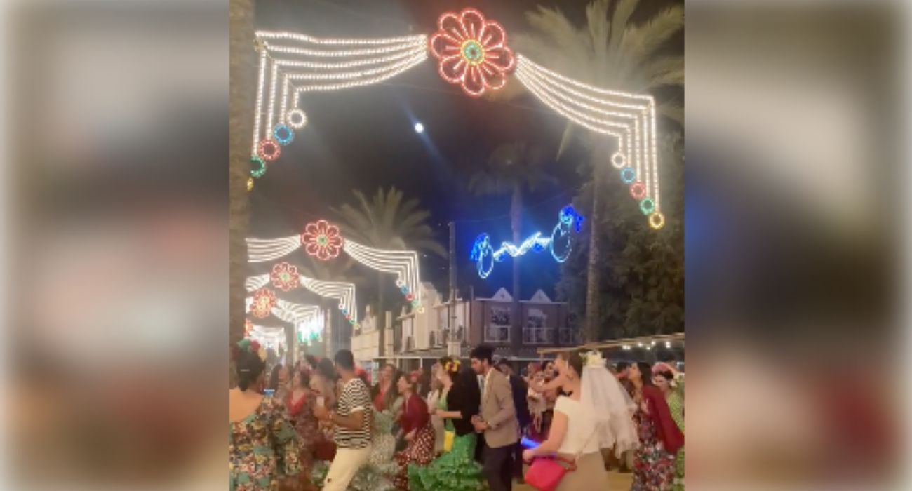 El llamativo 'flashmob' sobre el Real de la Feria del Caballo.