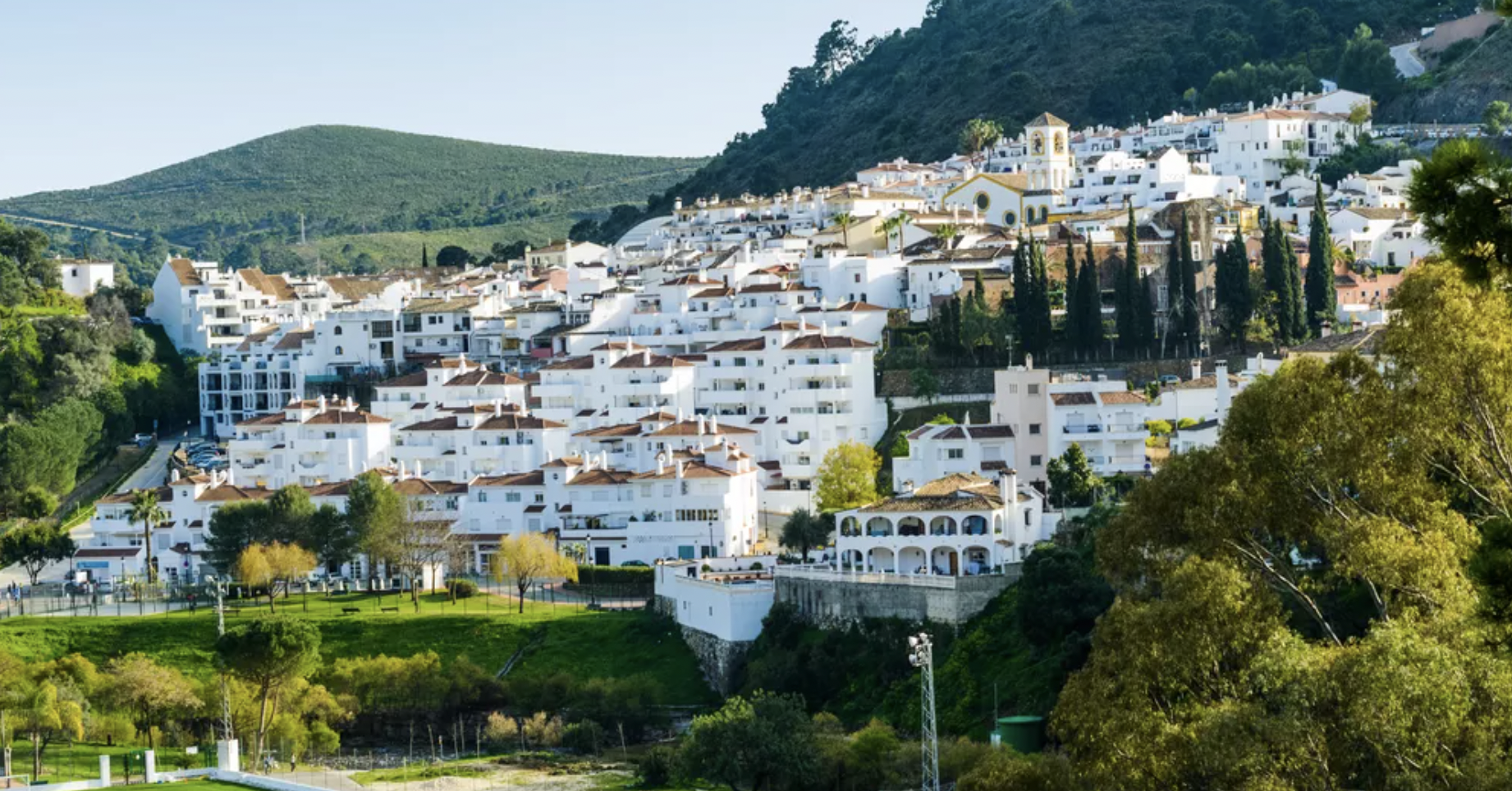 Vista de Benahavís, en Marbella, en una imagen de la Diputación de Málaga.