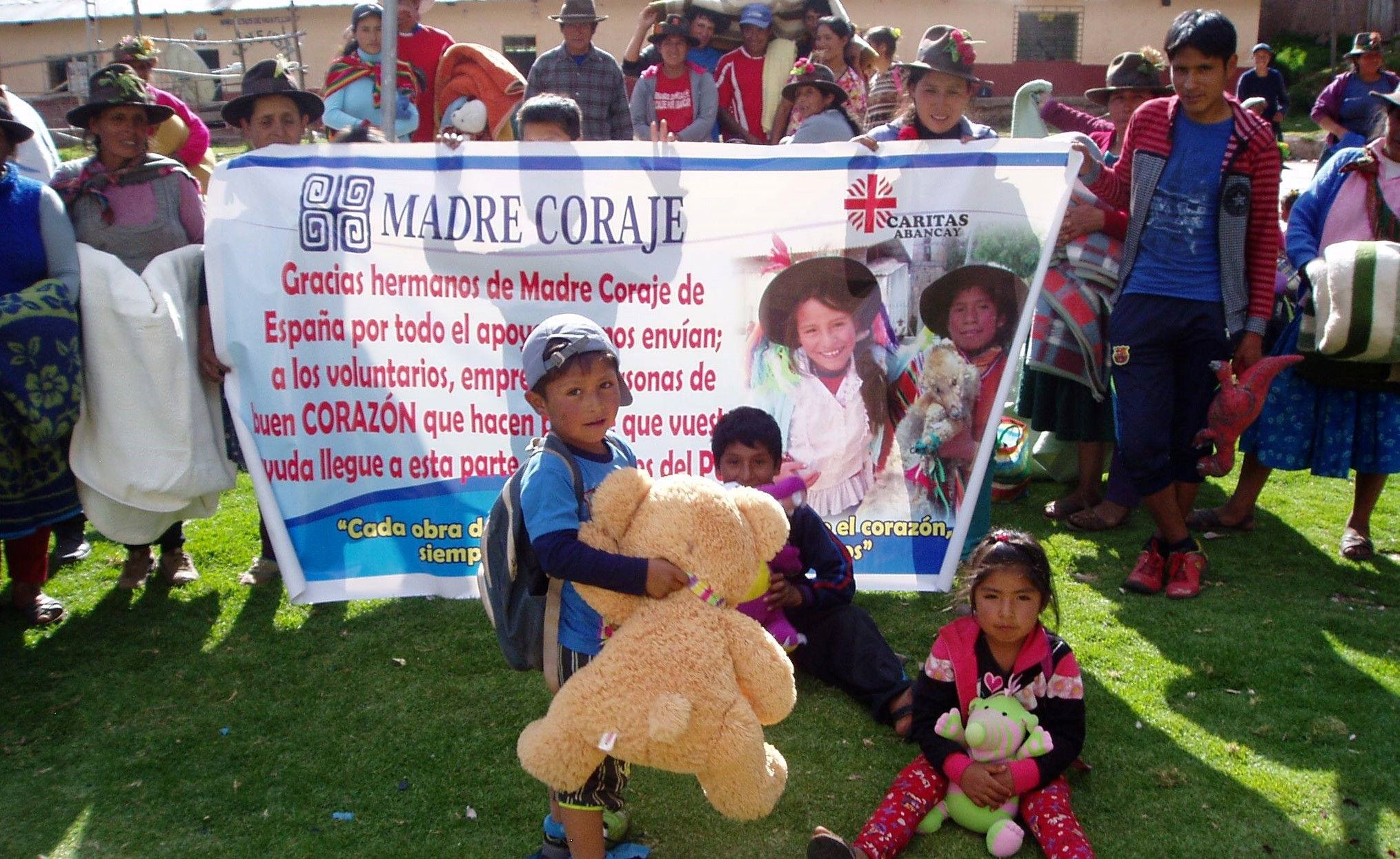 Vecinos de una de las zonas más desfavorecidas de Perú donde Madre Coraje desarrolla sus proyectos.