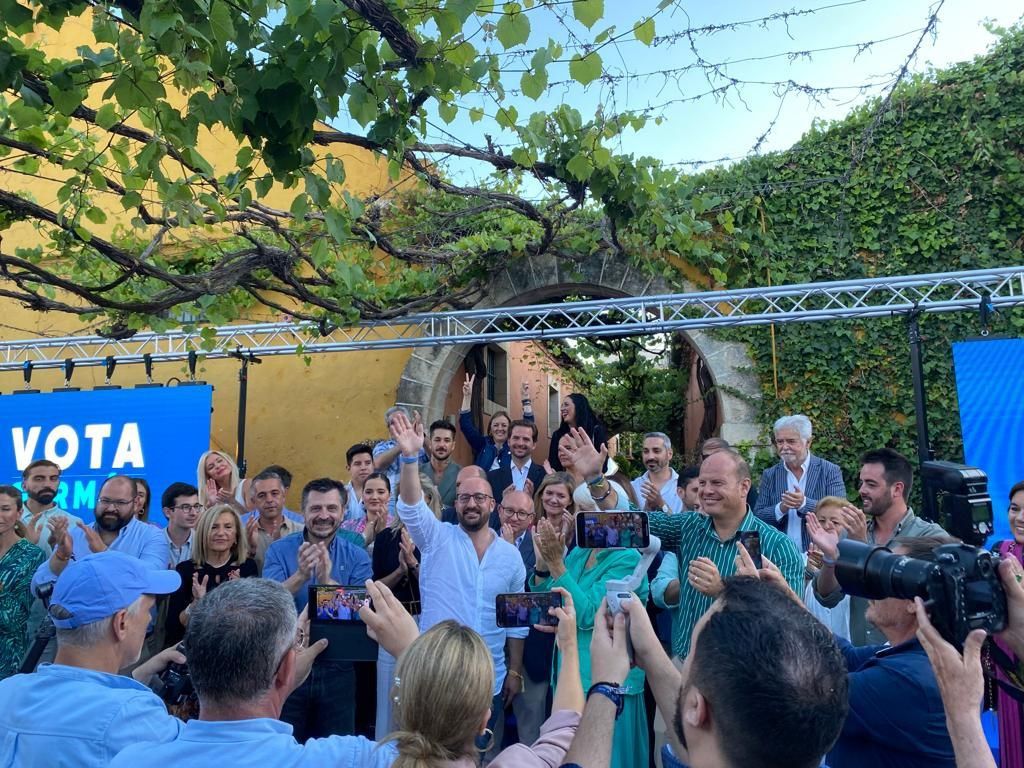 Acto del PP en las Bodegas El Cortijo en El Puerto. 