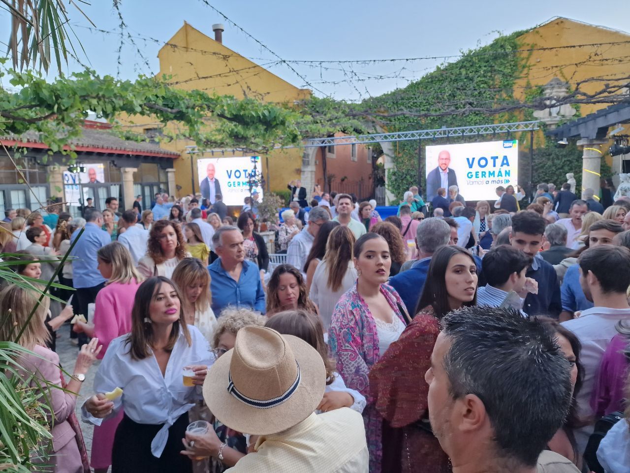 Ambiente en las Bodegas El Cortijo. 