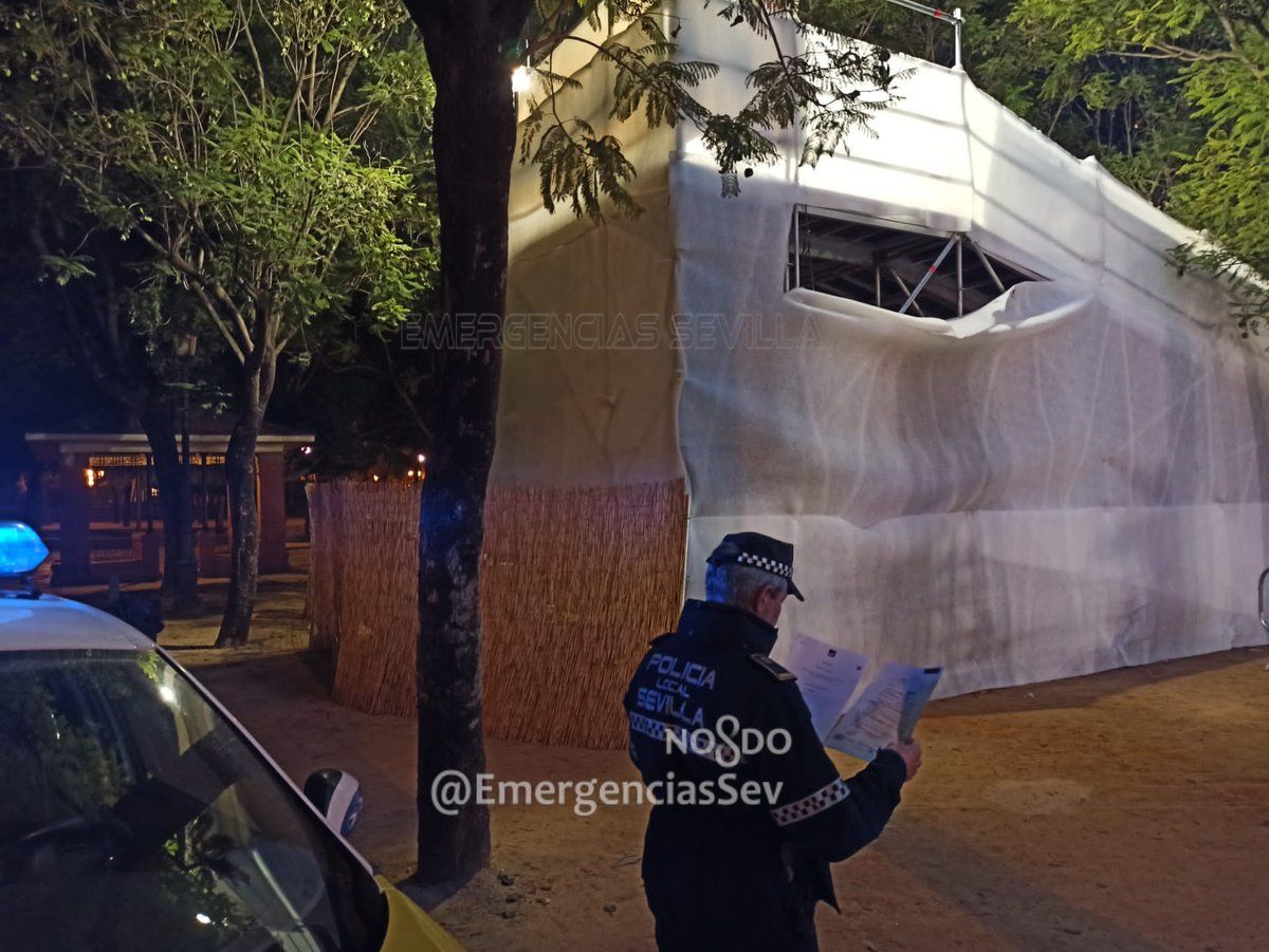 La Policía Local, en el lugar del accidente.