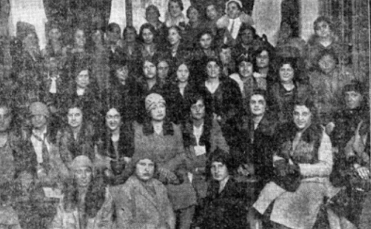 Mujeres del Ateneo femenino de Sevilla.