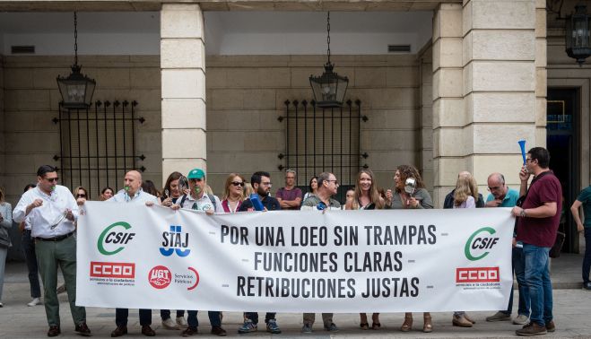 CACEROLADA HUELGA JUSTICA SEVILLA 17 MAYO 2023 2