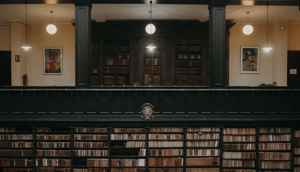 BIBLIOTECA MUNICIPAL JEREZ 