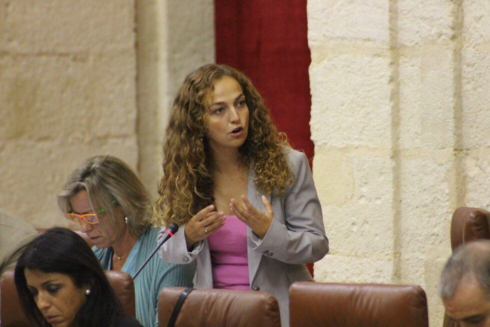 Marta Escrivá durante una intervención en el Parlamento Andaluz en una imagen de archivo.