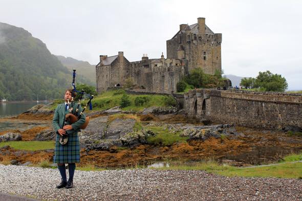 Siempre quedará Escocia.