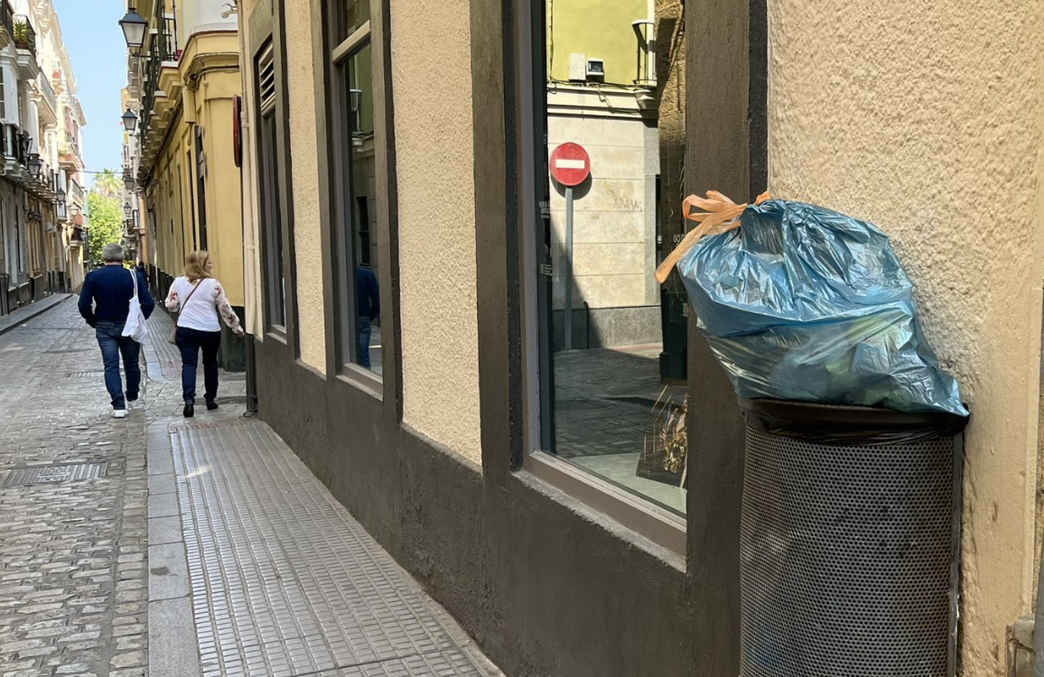 Cádiz abre un chat de para trasladar consultas o peticiones sobre la limpieza